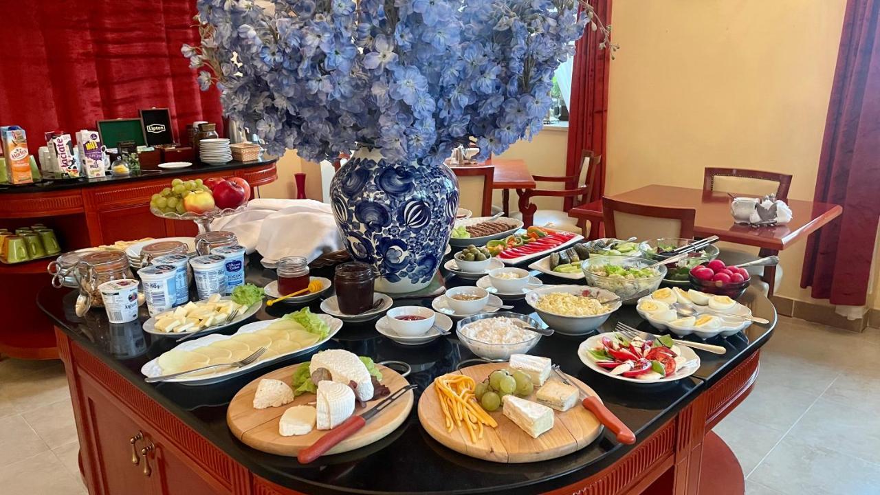 Hotel Wenus คาชิเมียร์ซ ดอลนี ภายนอก รูปภาพ