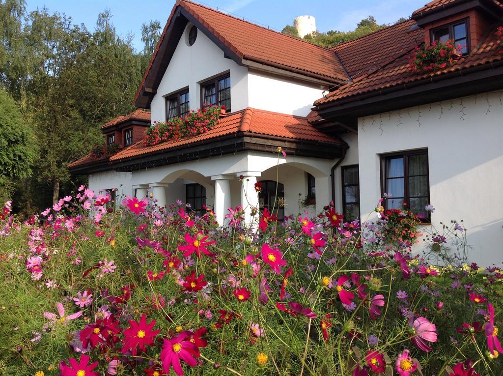Hotel Wenus คาชิเมียร์ซ ดอลนี ภายนอก รูปภาพ