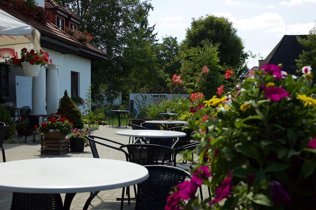 Hotel Wenus คาชิเมียร์ซ ดอลนี ภายนอก รูปภาพ